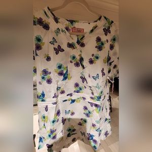 Koi scrub top 2x women's
